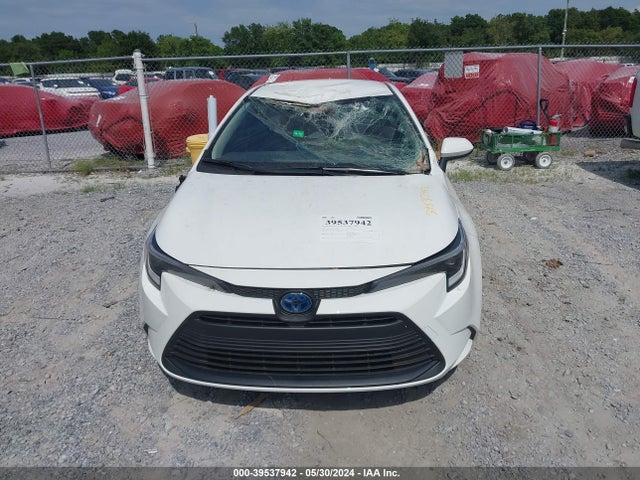 Toyota Corolla Hybrid Le 2024 JTDBCMFE8R3040610 Image 12