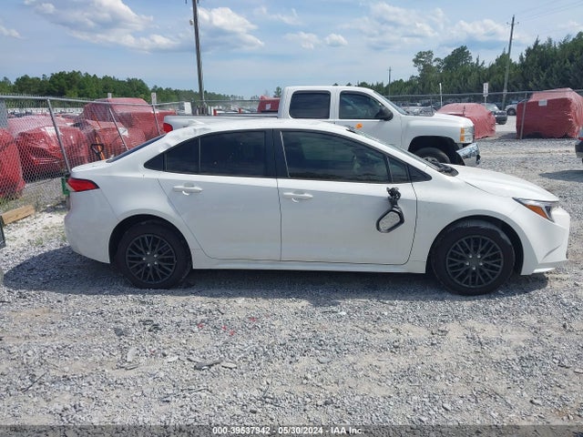 Toyota Corolla Hybrid Le 2024 JTDBCMFE8R3040610 Image 13