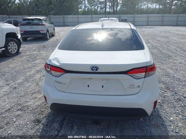 Toyota Corolla Hybrid Le 2024 JTDBCMFE8R3040610 Image 16