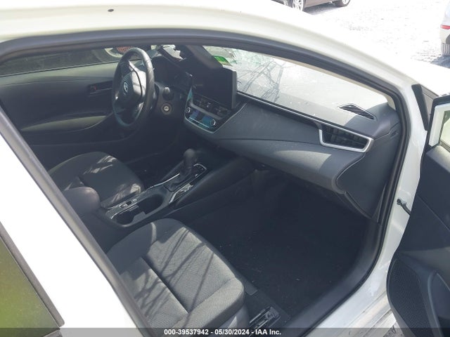 Toyota Corolla Hybrid Le 2024 JTDBCMFE8R3040610 Image 5