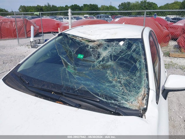 Toyota Corolla Hybrid Le 2024 JTDBCMFE8R3040610 Image 6
