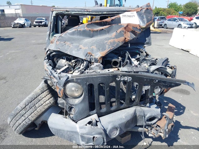 1C4BJWDG3HL751636 Jeep Wrangler Unlimited Sport 4x4