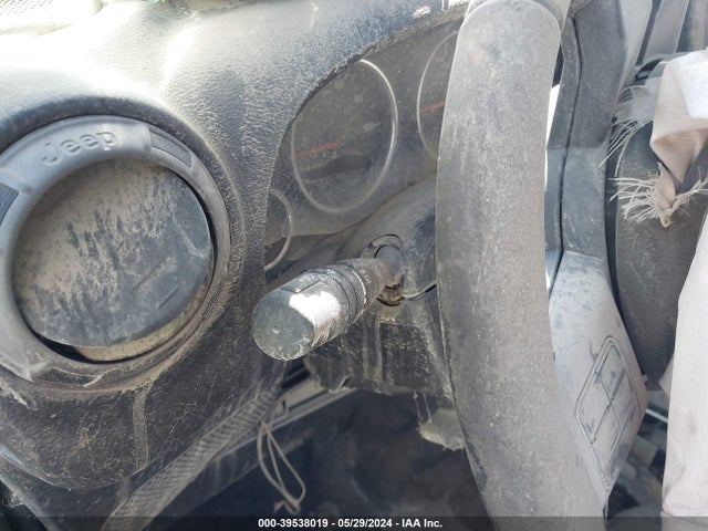 1C4BJWDG3HL751636 Jeep Wrangler Unlimited Sport 4x4