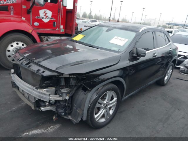 WDCTG4GB9KU015156 Mercedes-Benz Gla 250 4matic
