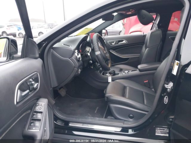 WDCTG4GB9KU015156 Mercedes-Benz Gla 250 4matic