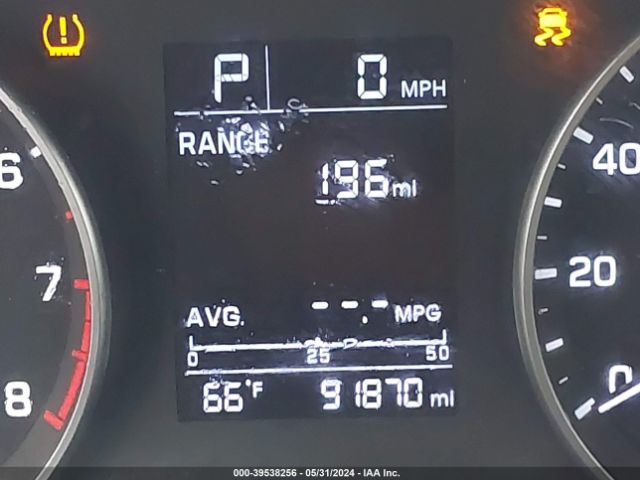 5NPD74LF9HH104425 Hyundai ELANTRA SE