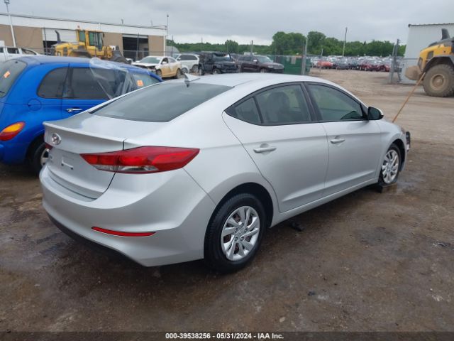 5NPD74LF9HH104425 Hyundai ELANTRA SE