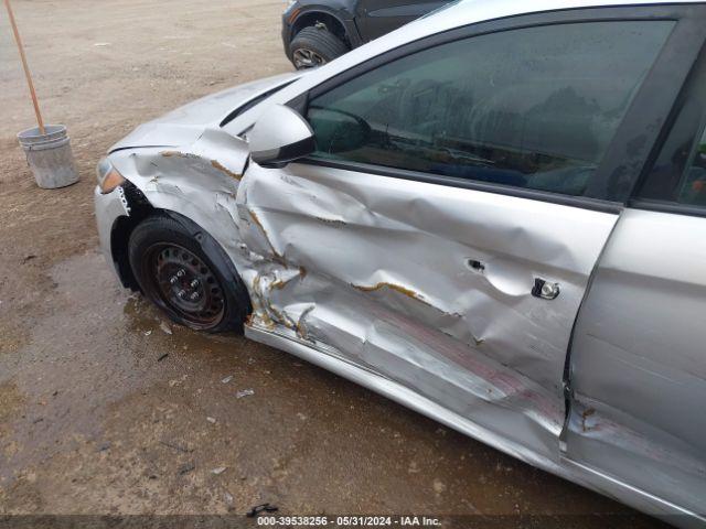 5NPD74LF9HH104425 Hyundai ELANTRA SE
