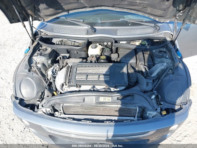 2005 MINI COOPER S WMWRH33465TF83227 Photo 9