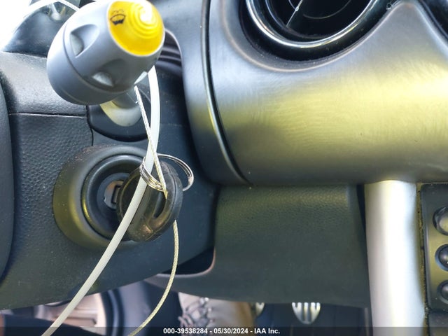 2005 MINI COOPER S WMWRH33465TF83227 Photo 10