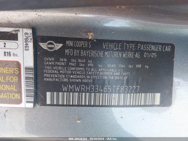 2005 MINI COOPER S WMWRH33465TF83227 Photo 8