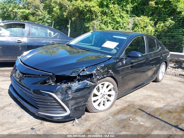 Toyota CAMRY LE 2024 4T1C11AK7RU901903 Image 2