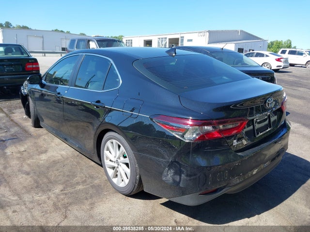 Toyota CAMRY LE 2024 4T1C11AK7RU901903 Image 3