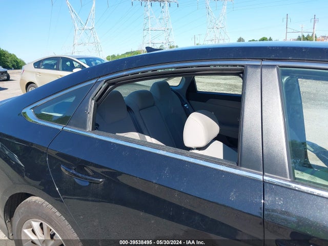 Hyundai SONATA SE 2019 5NPE24AFXKH819632 Image 6