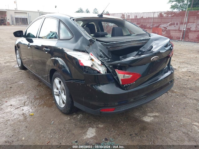 Ford FOCUS SE 2014 1FADP3F25EL418315 Image 3