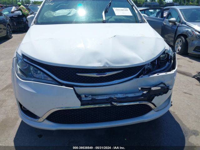 2C4RC1BG9JR141851 Chrysler Pacifica Touring L