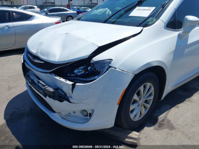 2C4RC1BG9JR141851 Chrysler Pacifica Touring L