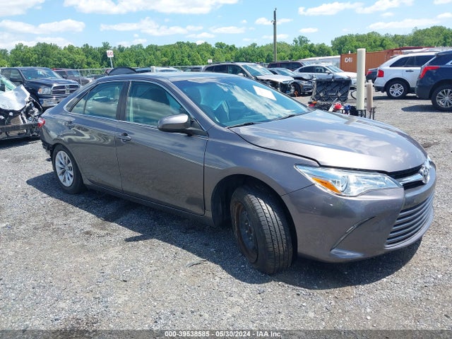 Toyota CAMRY LE 2015 4T4BF1FK5FR516041 головне зображення