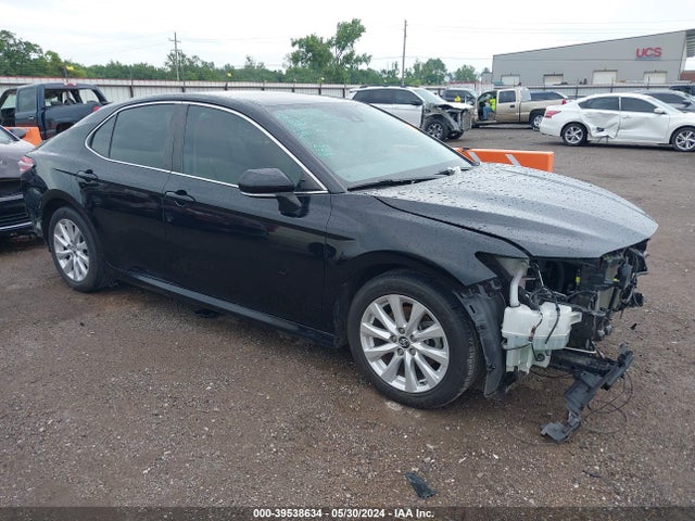 Toyota CAMRY LE 2019 4T1B11HK2KU753652 головне зображення