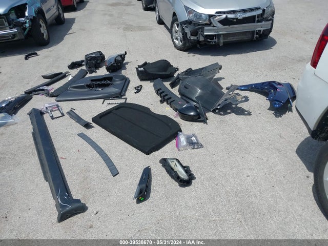 3N1CP5CU5KL562019 Nissan KICKS SR