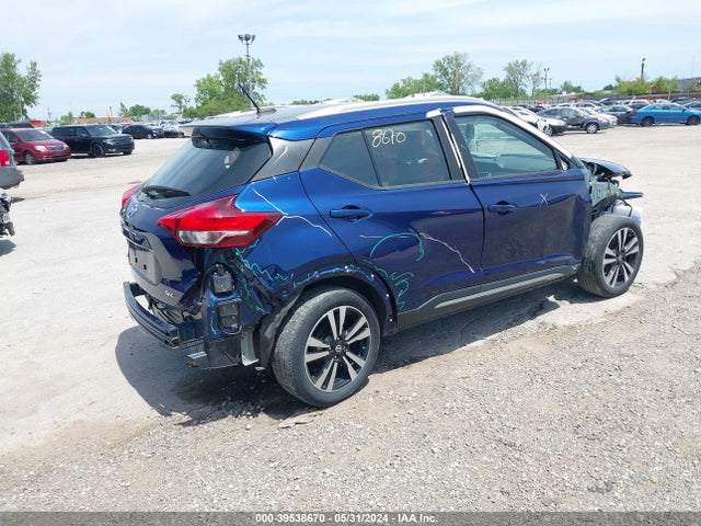 3N1CP5CU5KL562019 Nissan KICKS SR