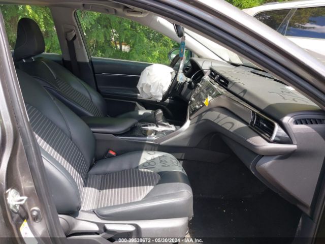 4T1B21HK9KU511213 Toyota Camry Hybrid Se