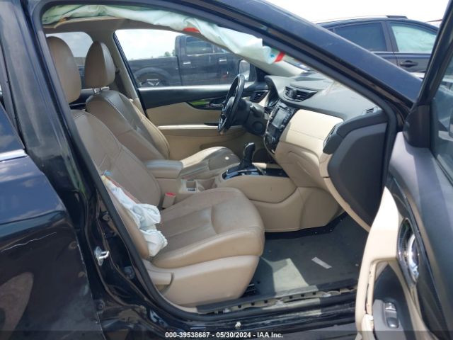 JN8AT2MV1HW251362 Nissan Rogue Sl