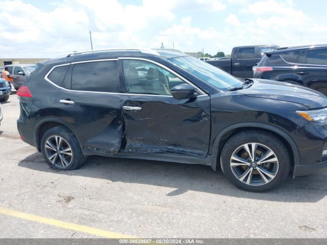 JN8AT2MV1HW251362 Nissan Rogue Sl