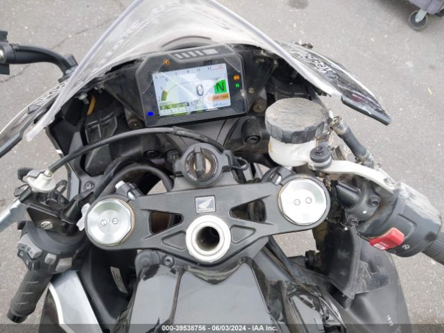 2022 HONDA CBR1000 JH2SC7758NK500016 Photo 10