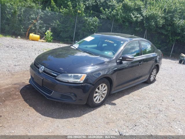 3VW637AJ4EM274921 Volkswagen Jetta Hybrid Se