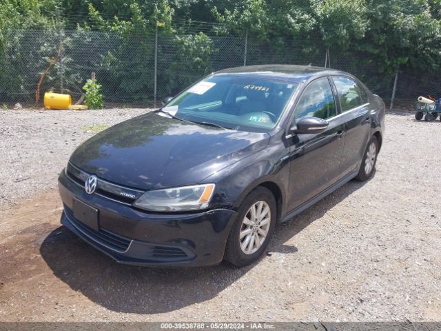 3VW637AJ4EM274921 Volkswagen Jetta Hybrid Se