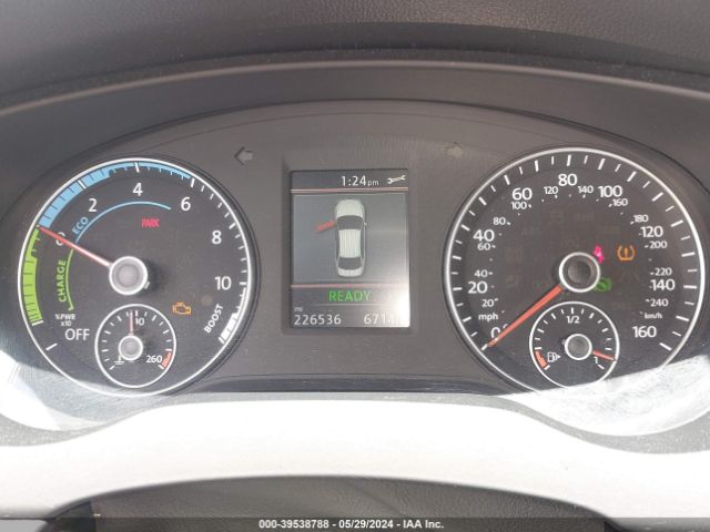 3VW637AJ4EM274921 Volkswagen Jetta Hybrid Se