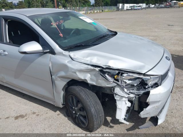 3KPA24AD9ME430713 KIA RIO LX