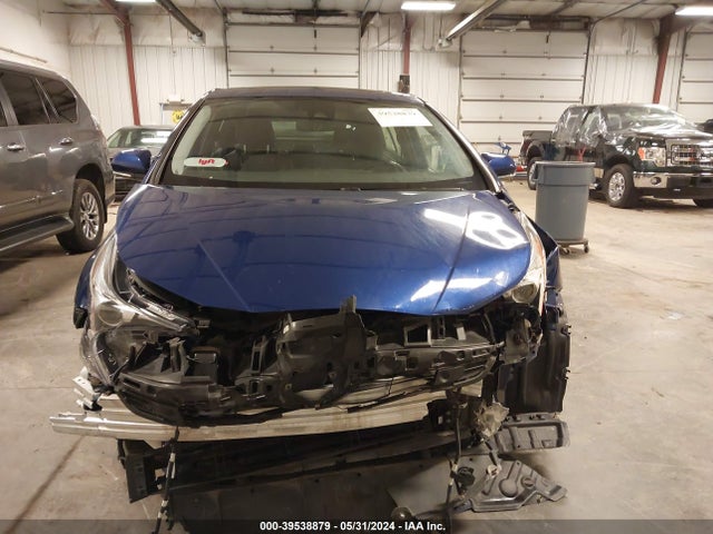 Toyota Prius Four 2017 JTDKARFU8H3053298 Image 13