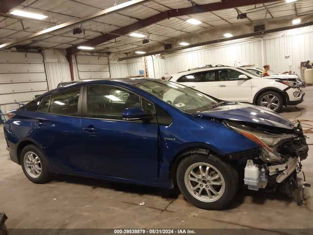 Toyota Prius Four 2017 JTDKARFU8H3053298 Image 14