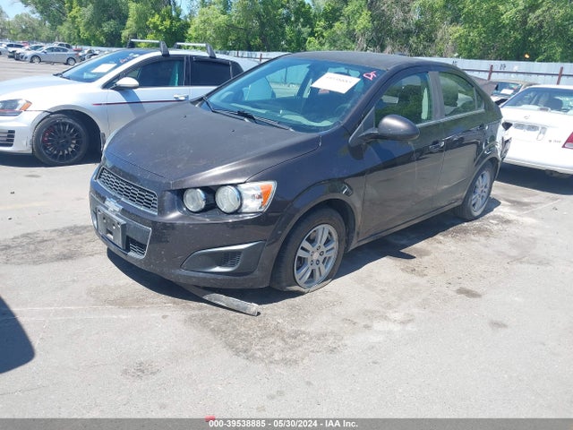 Chevrolet Sonic Lt Auto 2015 1G1JC5SH9F4151960 Image 2