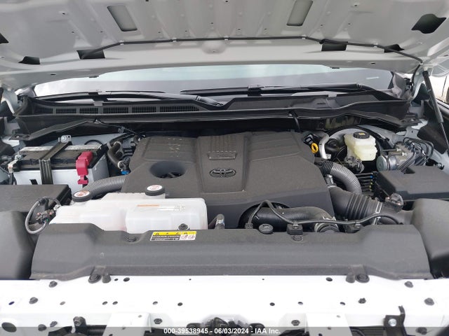 Toyota Tundra Sr 2024 5TFKB5ABXRX033740 Image 10