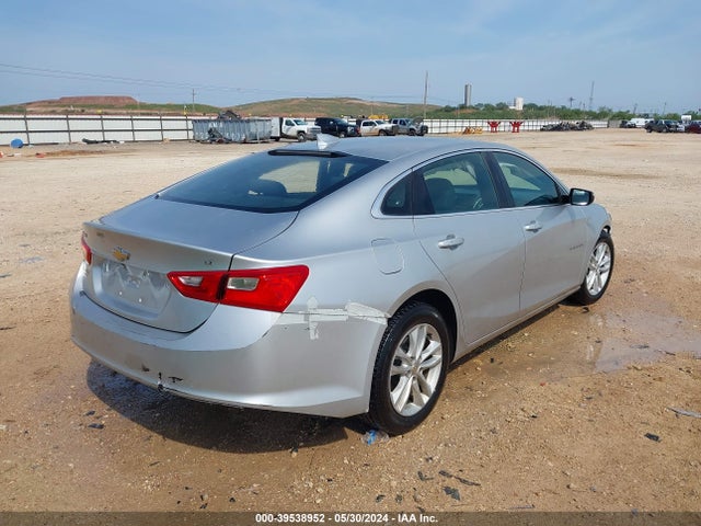 Chevrolet MALIBU LT 2018 1G1ZD5ST8JF130275 Image 4