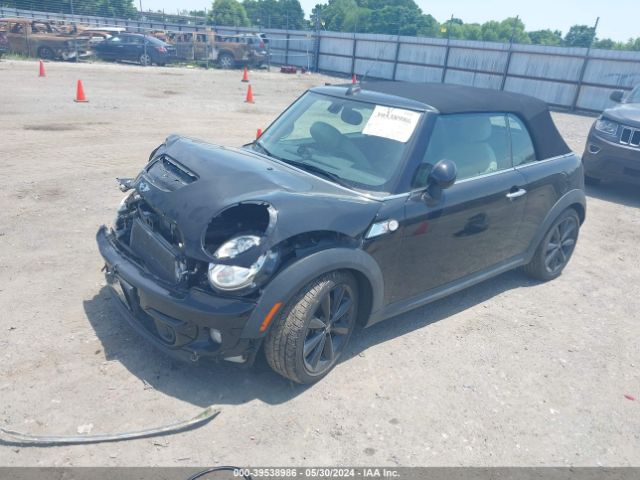 2013 MINI CONVERTIBLE WMWZP3C59DT550746 Photo 1