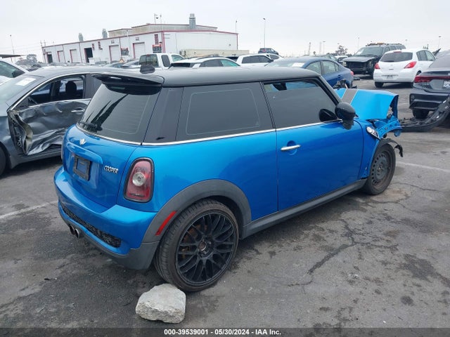 2008 MINI COOPER S WMWMF73588TV37870 Photo 3