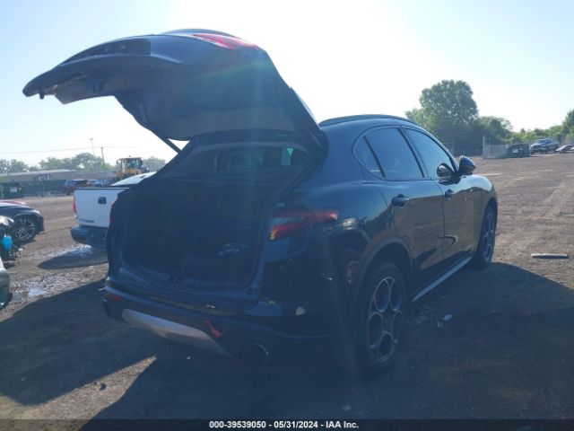 ZASFAKPN8J7B64410 Alfa Romeo Stelvio Sport Awd