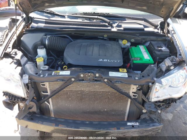 2C4RC1CG1GR121018 Chrysler Town & Country Touring-l Anniversary Edition