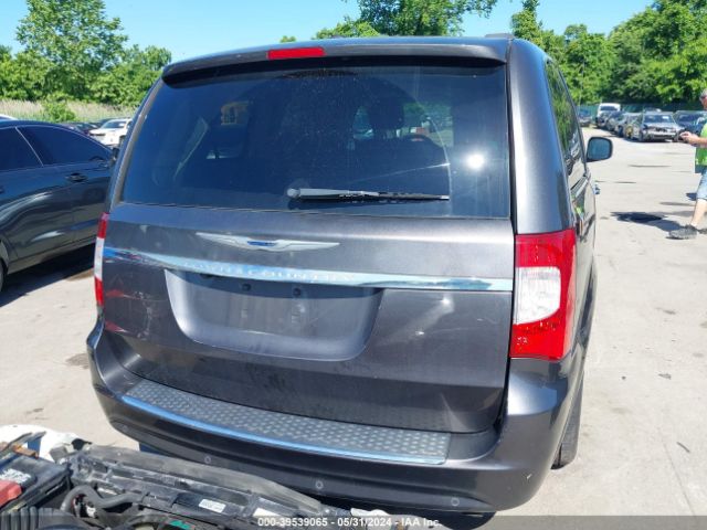 2C4RC1CG1GR121018 Chrysler Town & Country Touring-l Anniversary Edition