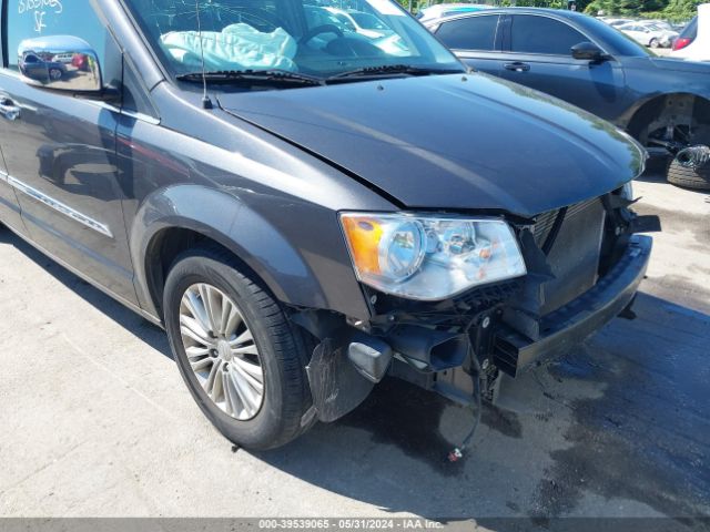 2C4RC1CG1GR121018 Chrysler Town & Country Touring-l Anniversary Edition