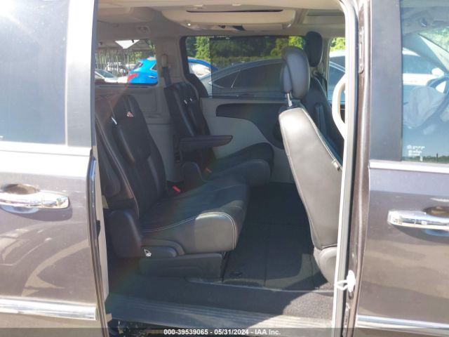2C4RC1CG1GR121018 Chrysler Town & Country Touring-l Anniversary Edition