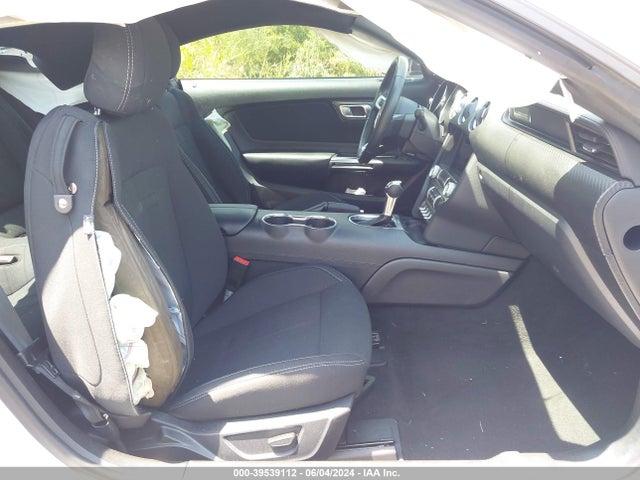 Ford Mustang Ecoboost Fastback 2022 1FA6P8TH7N5110176 Image 5