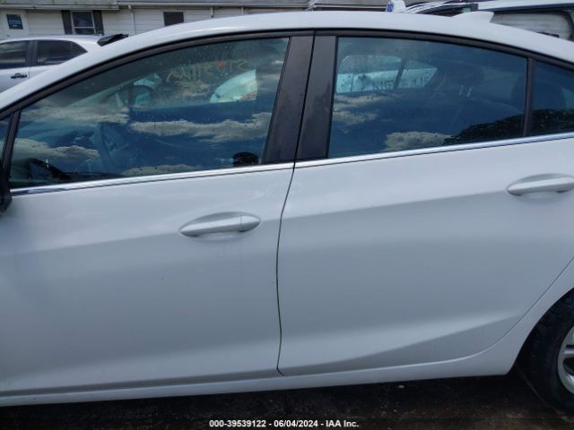 1G1BE5SM9J7181723 Chevrolet Cruze Lt Auto