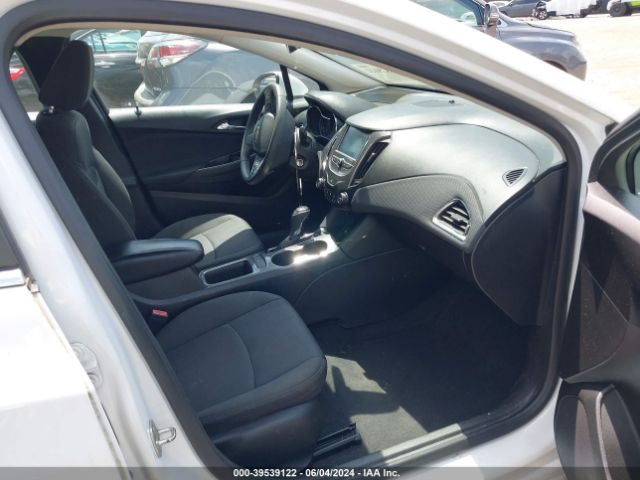 1G1BE5SM9J7181723 Chevrolet Cruze Lt Auto