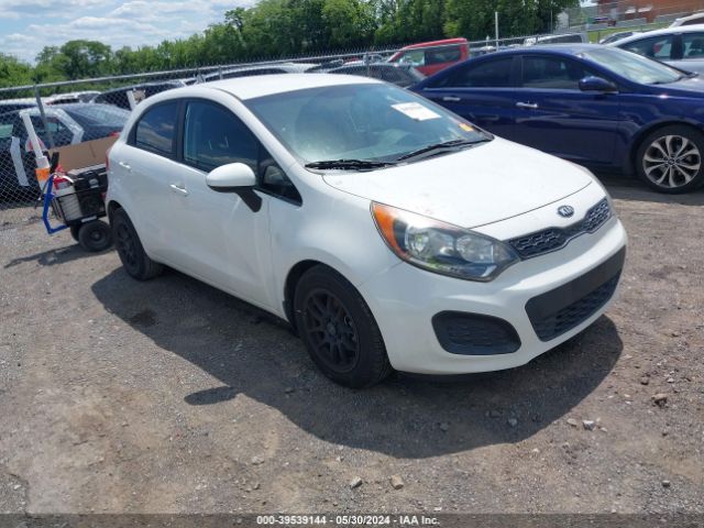 39539144 :رقم المزاد ، KNADM5A39F6500074 vin ، 2015 Kia Rio Lx مزاد بيع