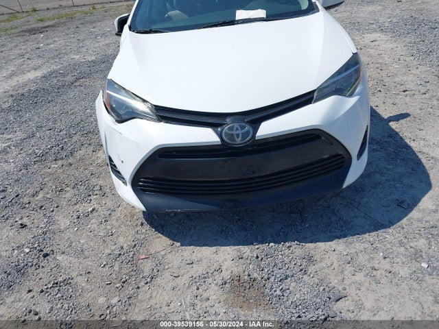 Toyota COROLLA LE 2018 2T1BURHE2JC062900 Image 11